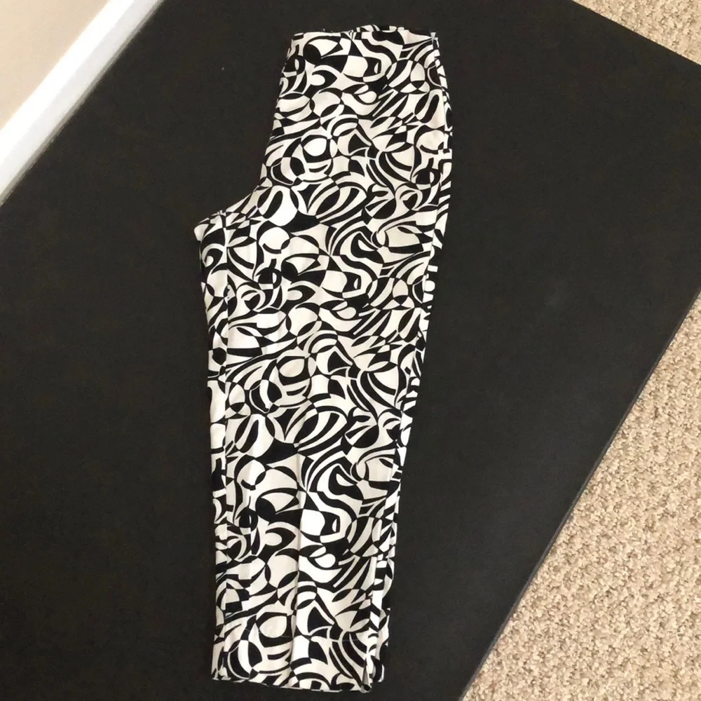 Preview International Crop Pants